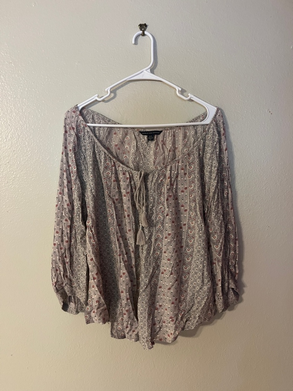 American Eagle Outfitters Neutral Floral Tie-Front Peasant Blouse